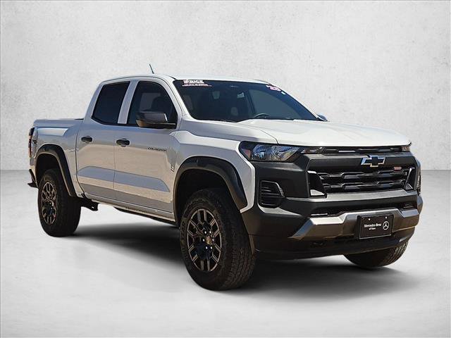 Used 2025 Chevrolet Colorado Trail Boss AWD/4WD image 3