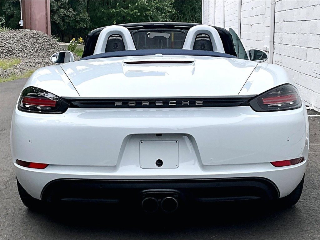 Used 2019 Porsche 718 Boxster RWD image 9