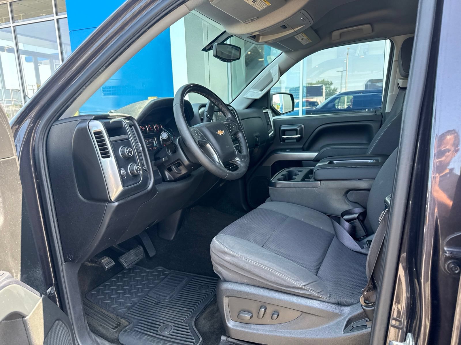 Used 2016 Chevrolet Silverado 1500 LT w/ All Star Edition AWD/4WD image 17