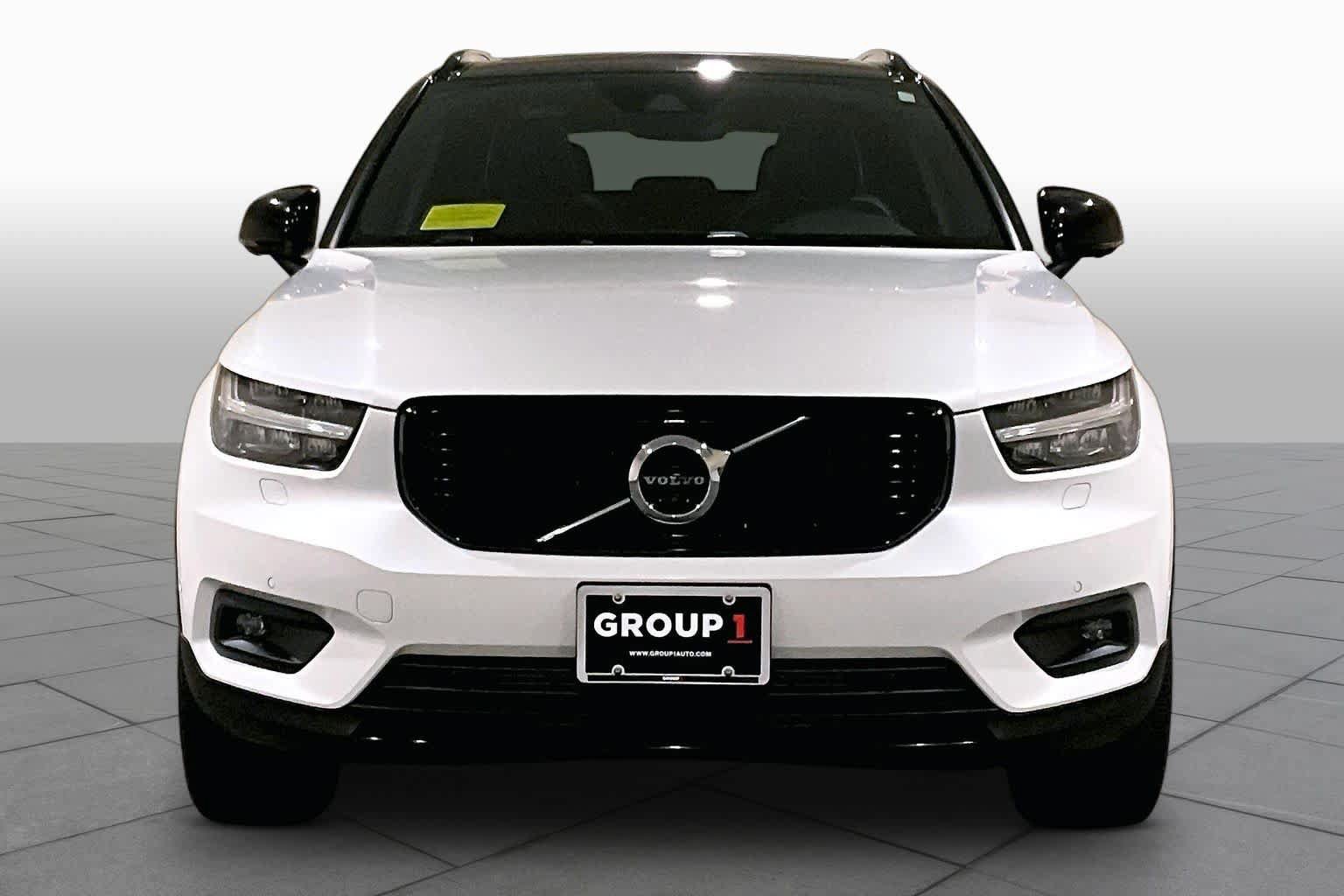 Used 2021 Volvo XC40 T5 R-Design w/ Advanced Package AWD/4WD image 3