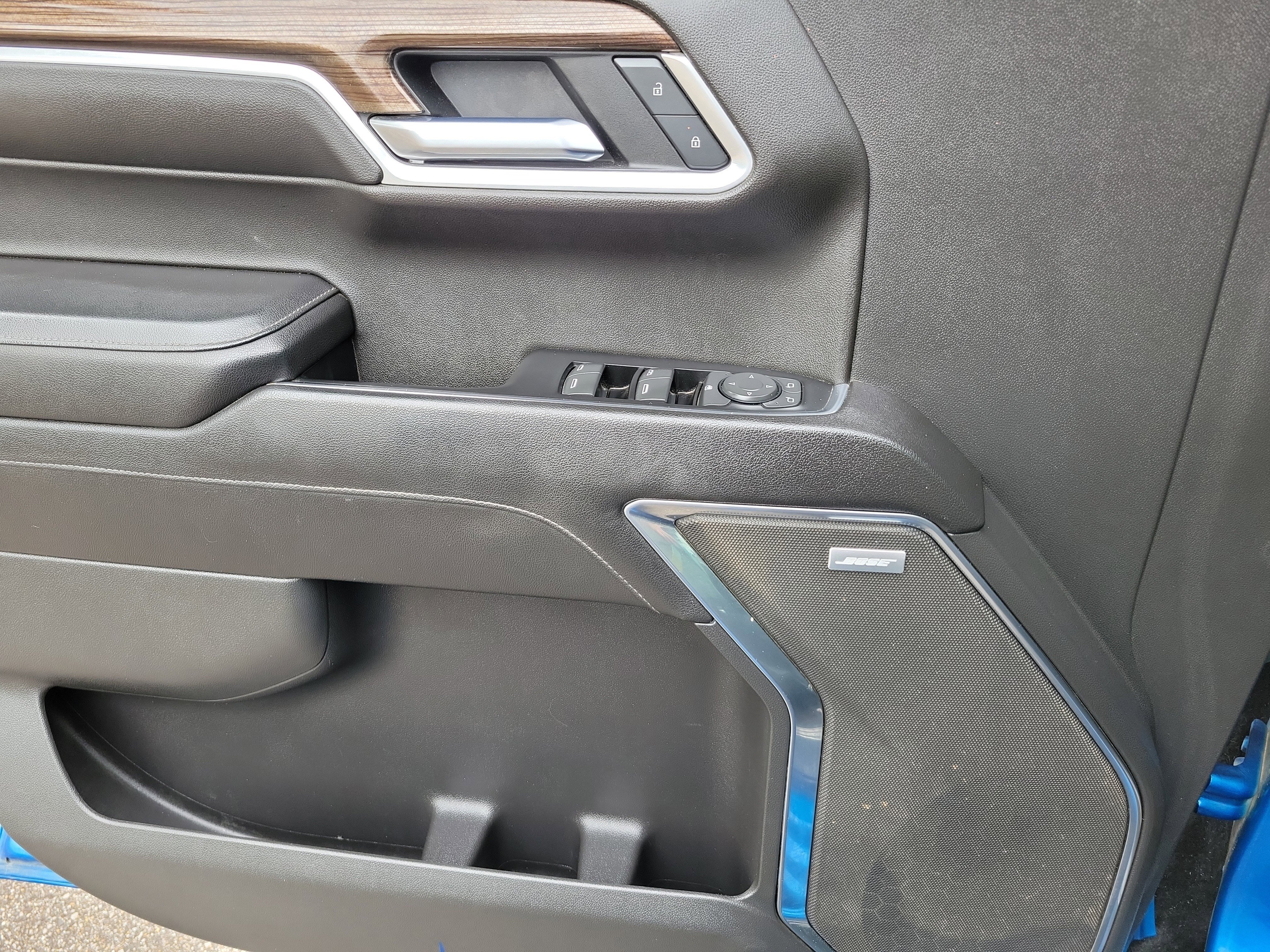 Used 2022 Chevrolet Silverado 1500 LT Trail Boss w/ LT Trail Boss Premium Package image 18