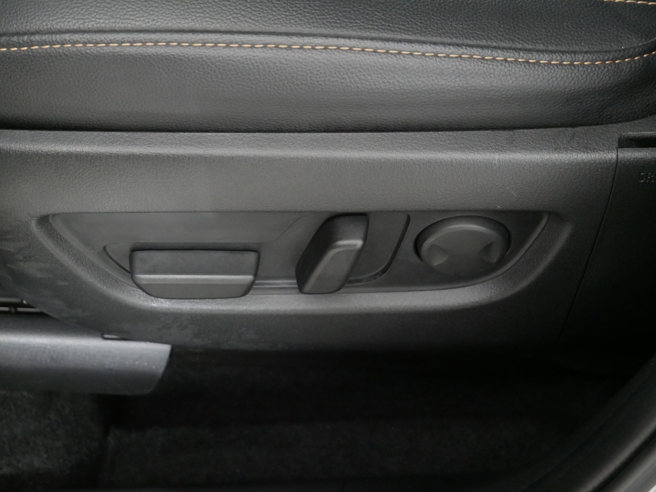 Certified 2025 MAZDA CX-90 3.3 Turbo w/ Preferred Package image 20