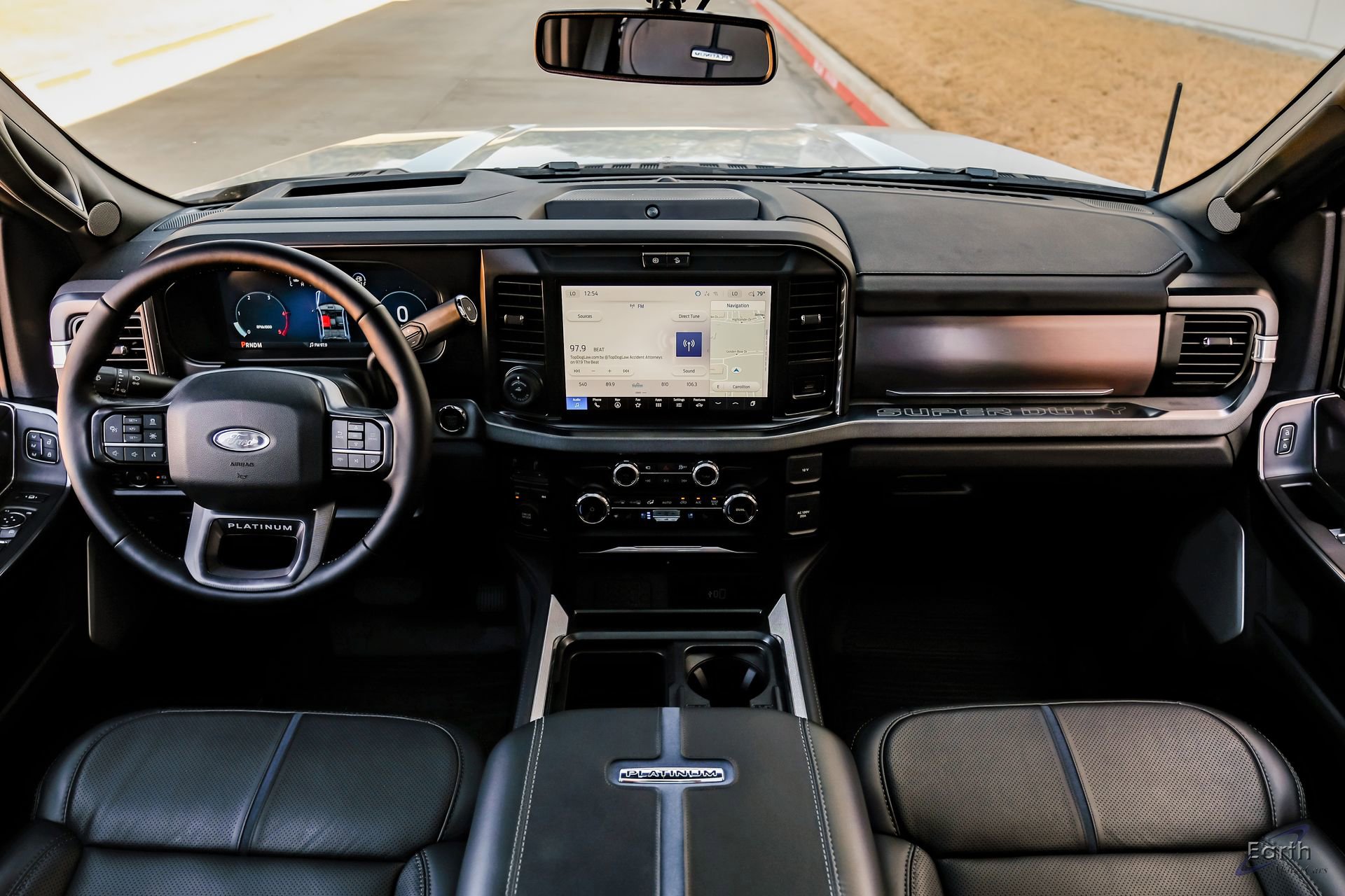 Used 2026 Ford F450 Platinum w/ FX4 Off-Road Package image 41