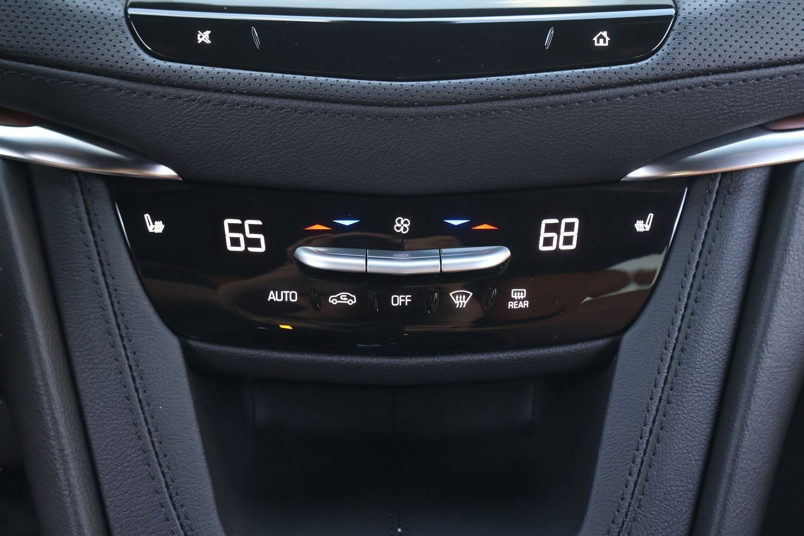 New 2026 Cadillac XT5 Premium Luxury AWD/4WD image 25
