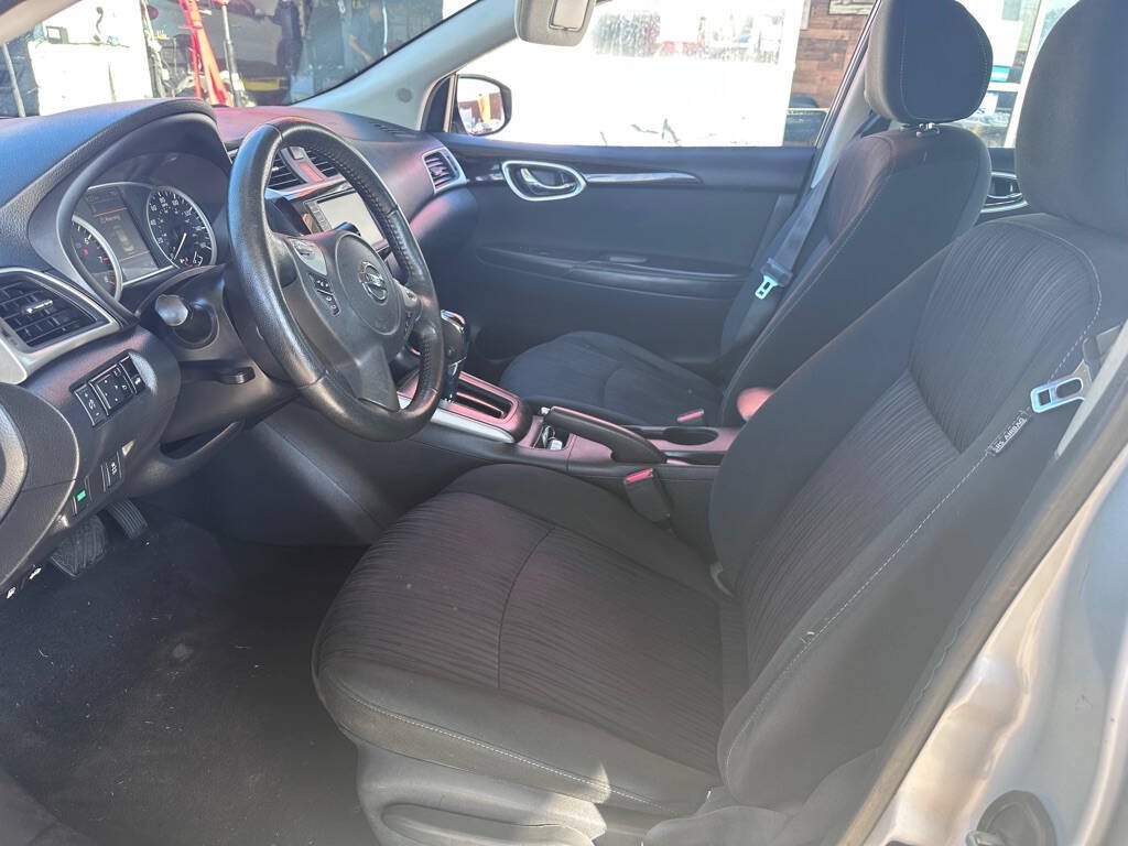 Used 2019 Nissan Sentra SV FWD image 14