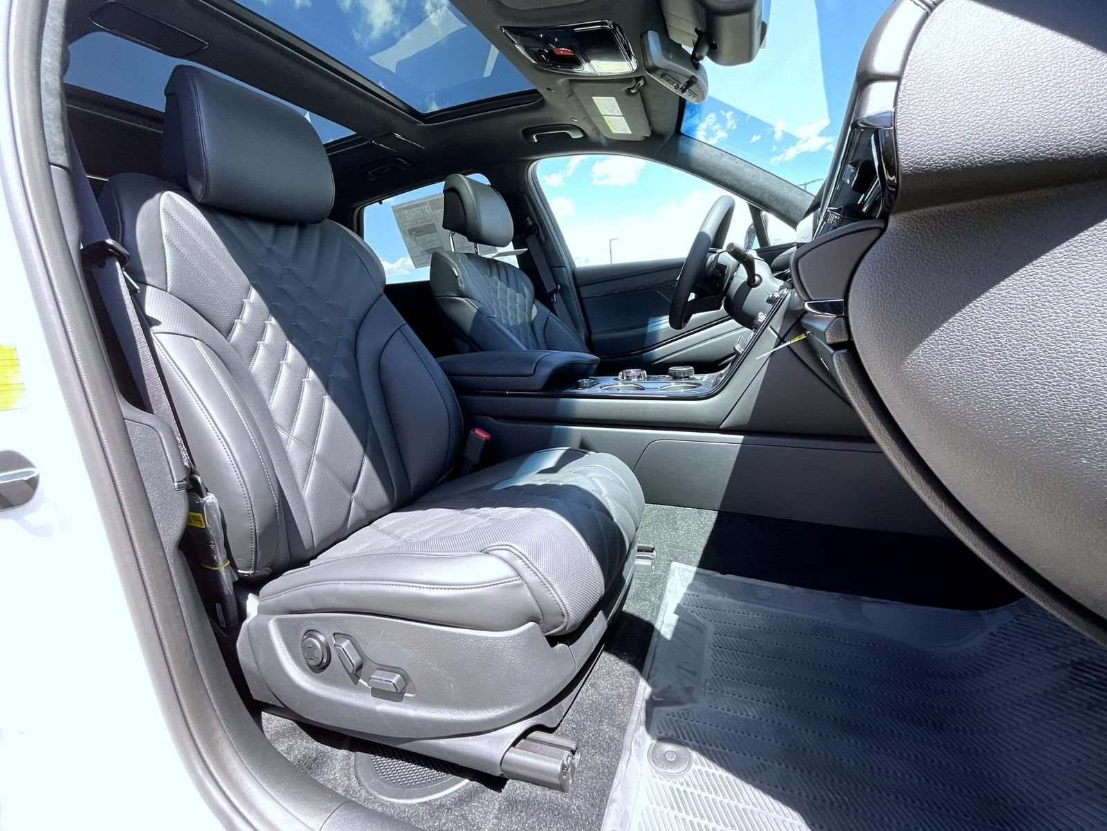New 2026 Genesis GV80 3.5T Prestige AWD/4WD image 16