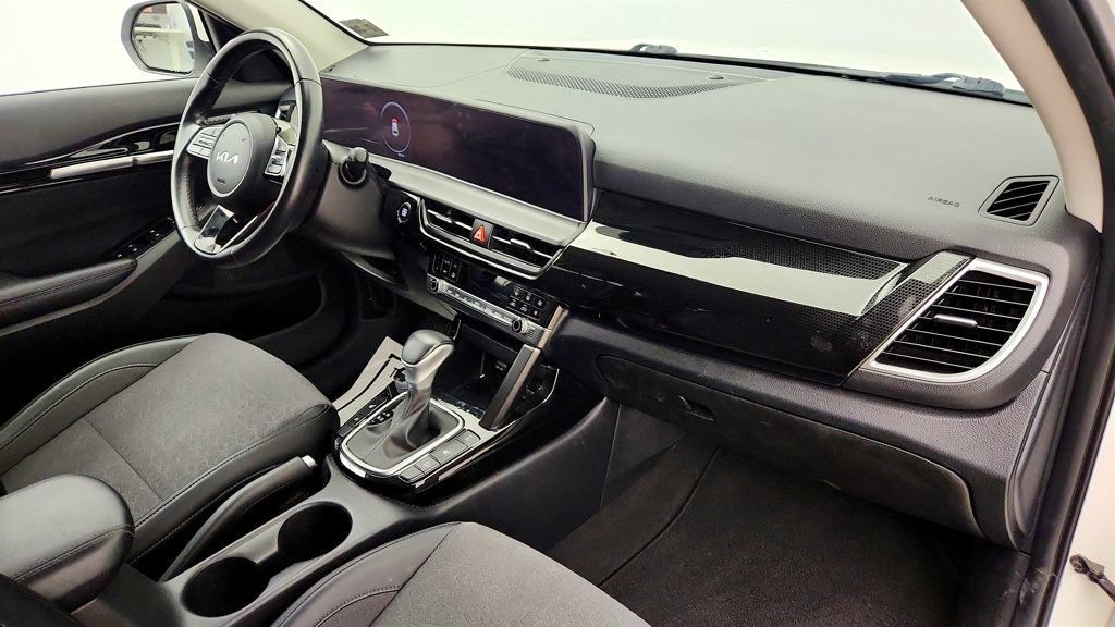 Used 2024 Kia Seltos S AWD/4WD image 38