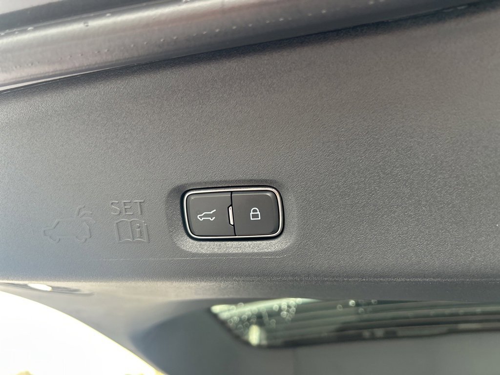 New 2025 Ford Expedition Active image 21