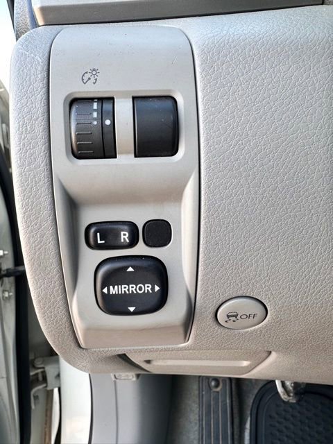 Used 2010 Subaru Forester 2.5X Premium image 20