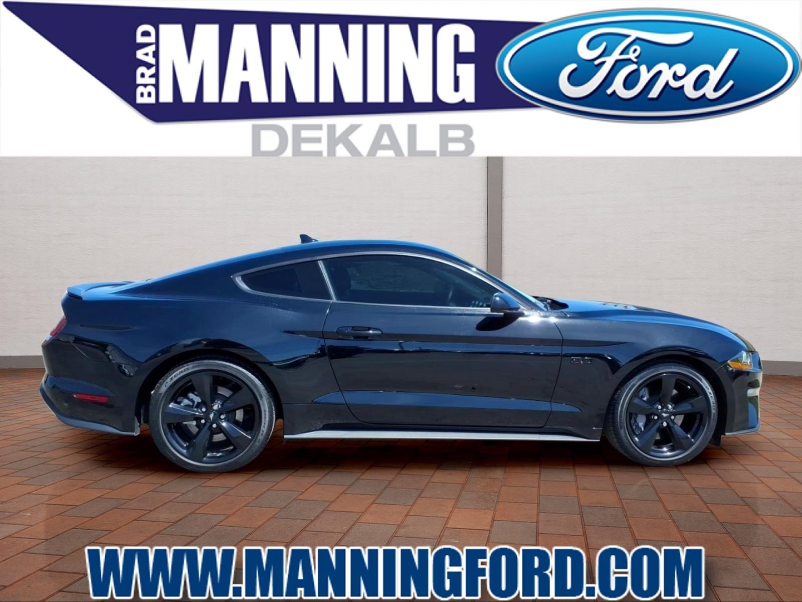Used 2022 Ford Mustang GT Premium w/ Black Accent Package RWD image 1