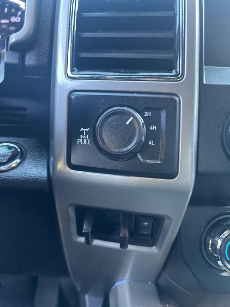Used 2019 Ford F250 Lariat w/ Lariat Ultimate Package AWD/4WD image 12