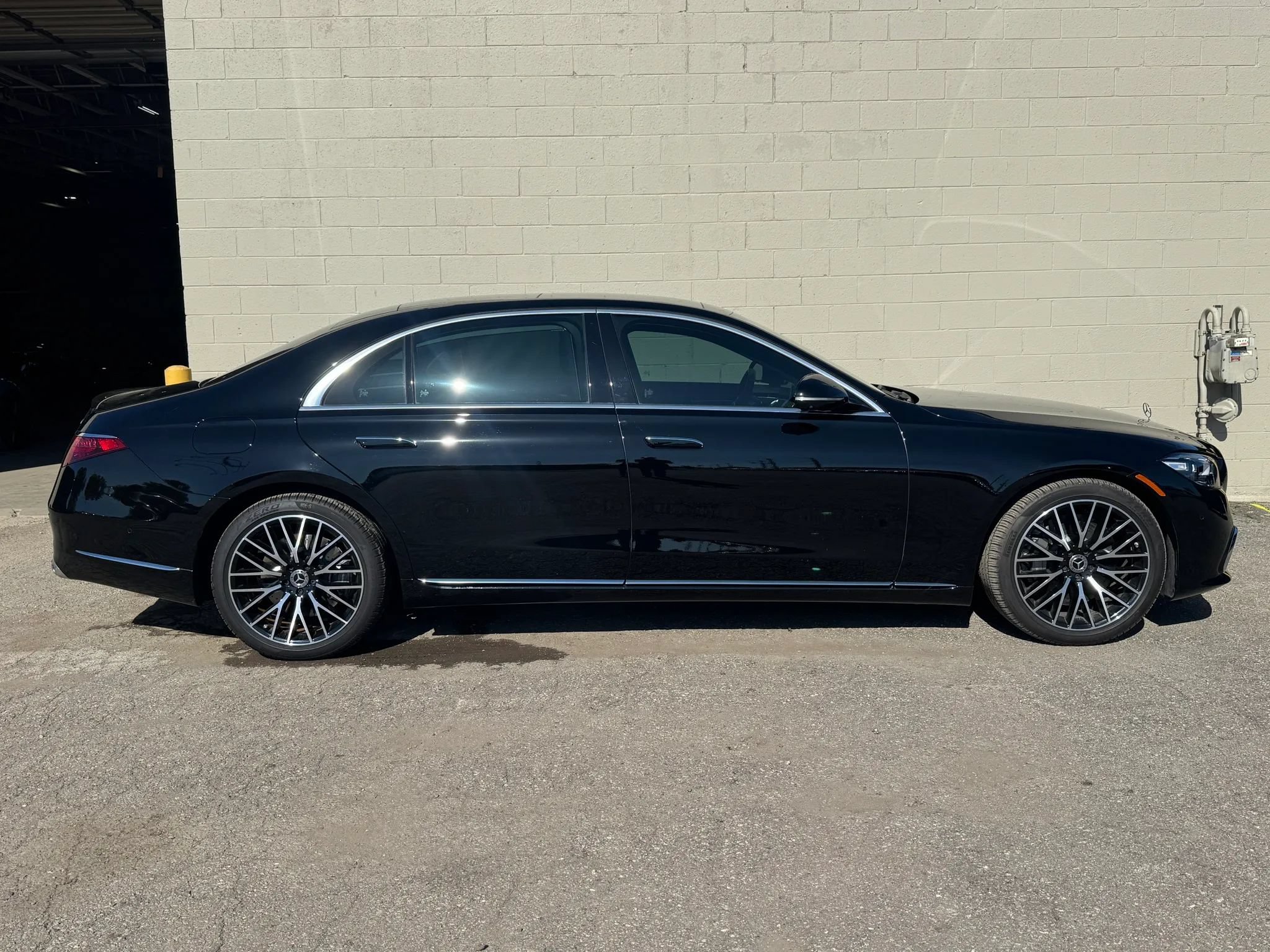 Used 2025 Mercedes-Benz S 580 4MATIC Sedan image 12