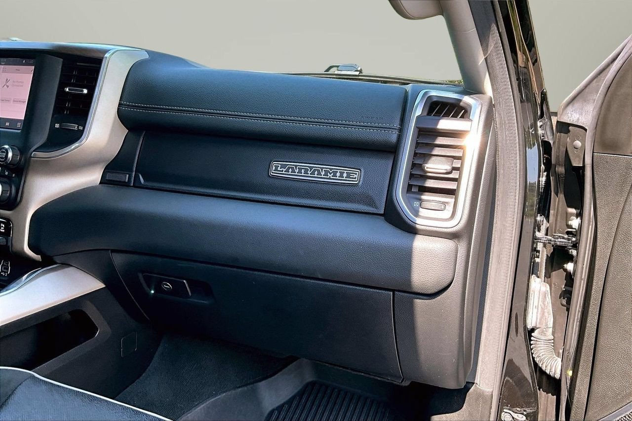 Used 2022 RAM 1500 Laramie AWD/4WD image 18