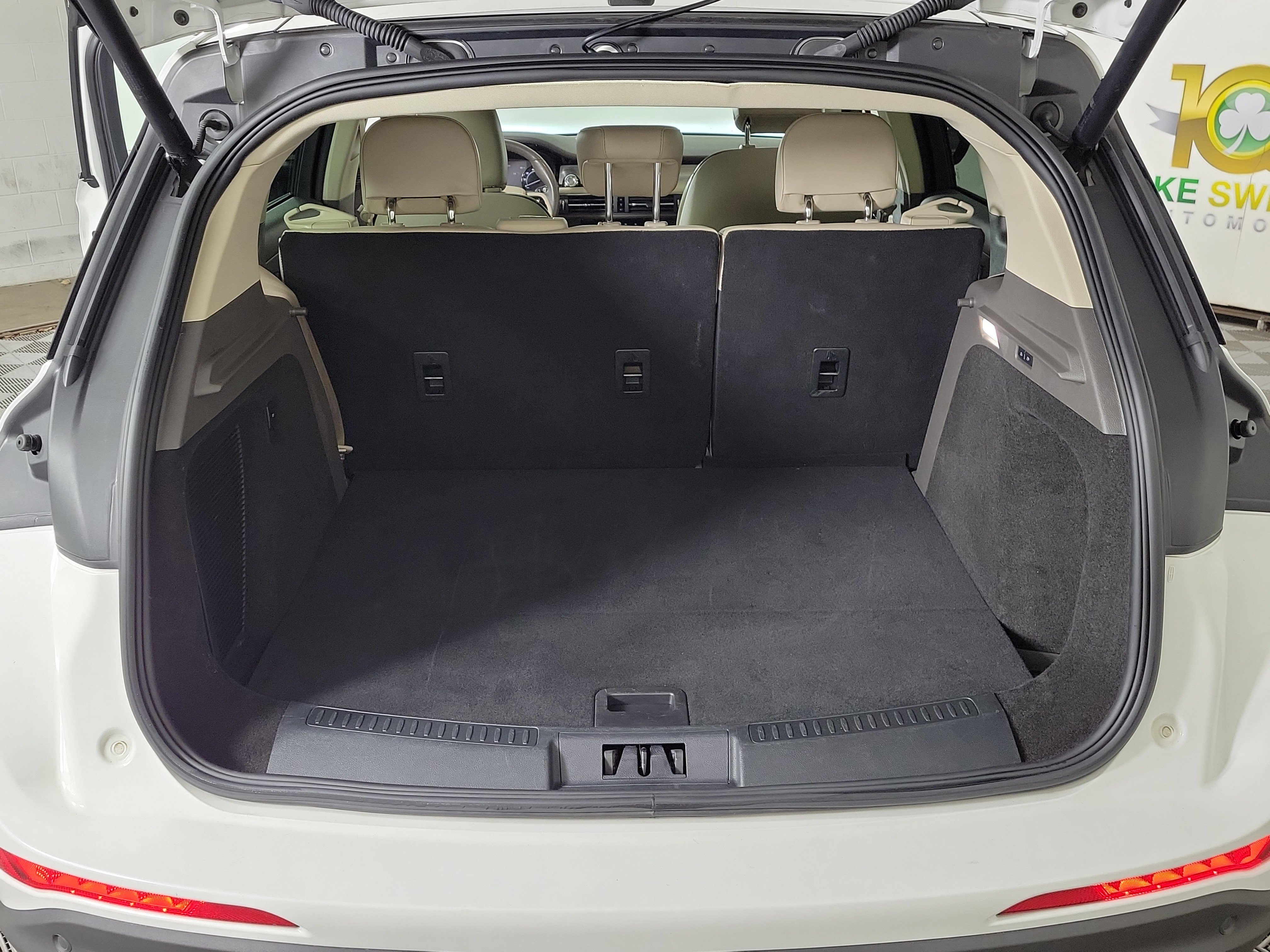 Used 2022 Lincoln Corsair AWD w/ Premium Package image 25