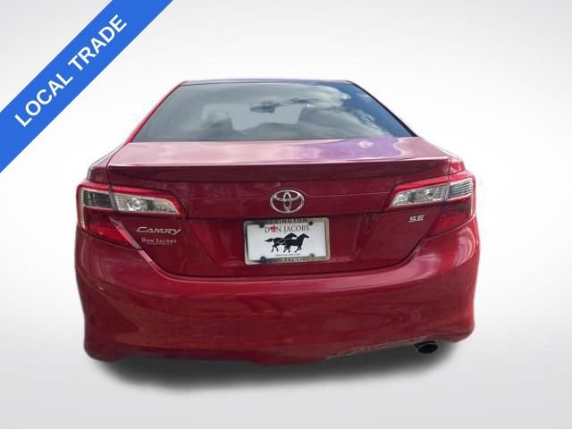 Used 2014 Toyota Camry SE image 3