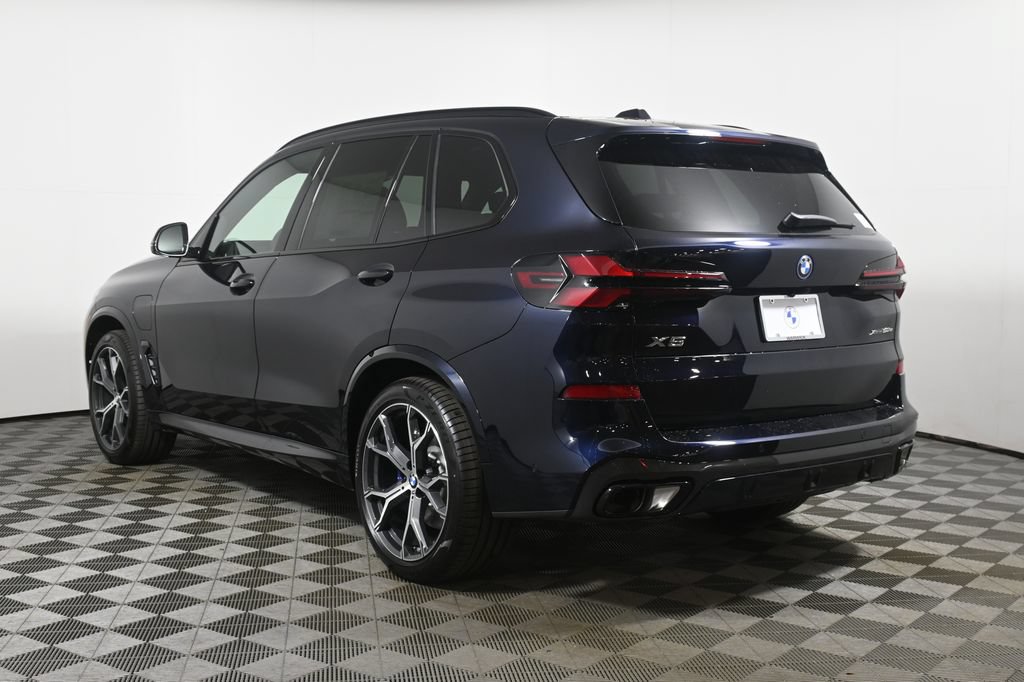 New 2026 BMW X5 xDrive50e w/ M Sport Package AWD/4WD image 5