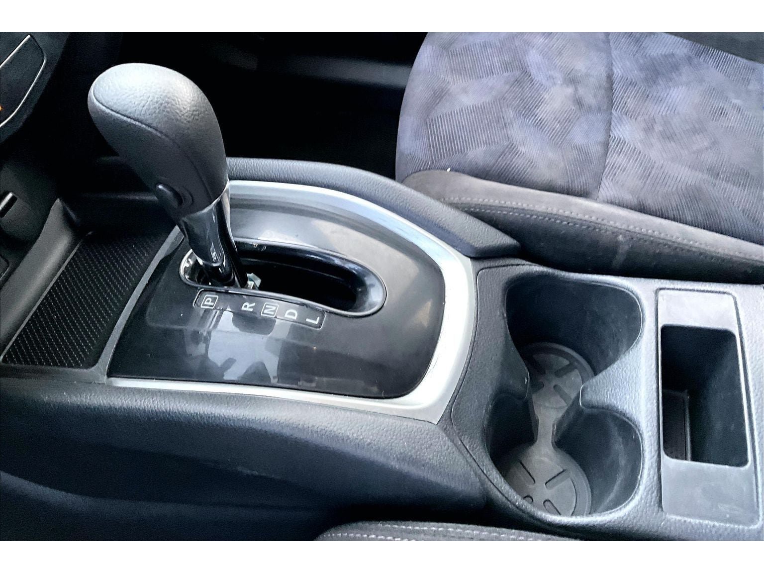 Used 2015 Nissan Rogue S AWD/4WD image 18