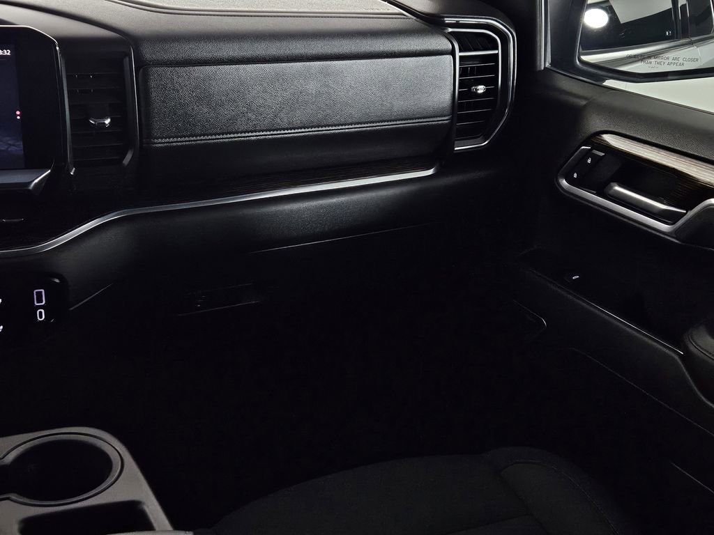 Used 2025 GMC Sierra 1500 Elevation image 11