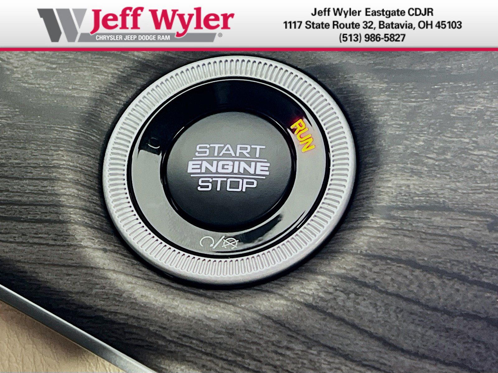 New 2025 Jeep Grand Cherokee Limited AWD/4WD image 13
