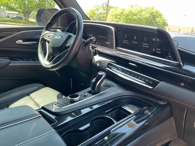 Used 2022 Cadillac Escalade Sport AWD/4WD image 23