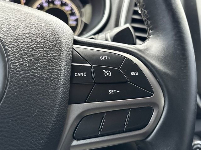 Used 2019 Jeep Cherokee Latitude Plus image 18