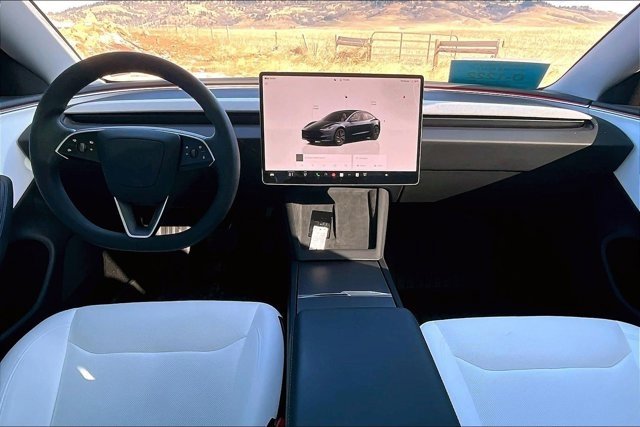 Used 2025 Tesla Model 3 Long Range image 7