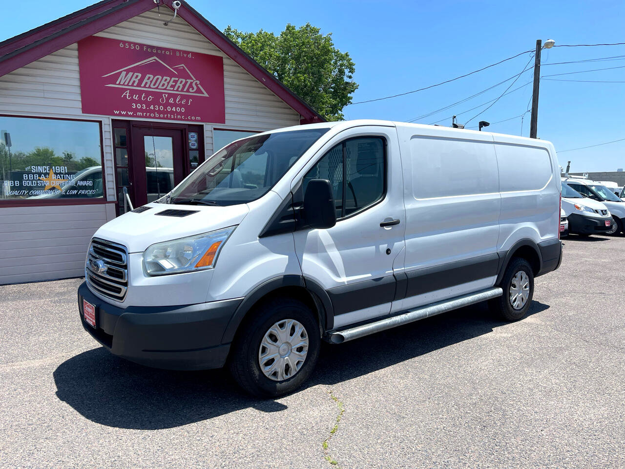 Used 2015 Ford Transit 250 130 Low Roof w/ Exterior Upgrade Package image 4
