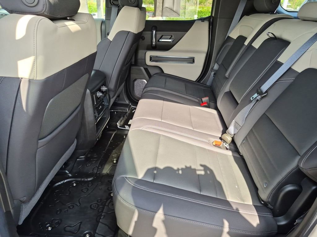 Used 2026 GMC Hummer EV SUV AWD/4WD image 18