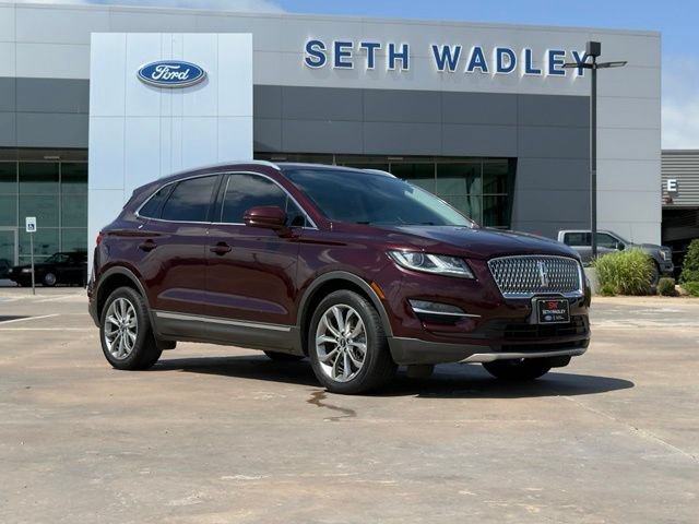 Used 2019 Lincoln MKC Select w/ Select Plus Package FWD image 1