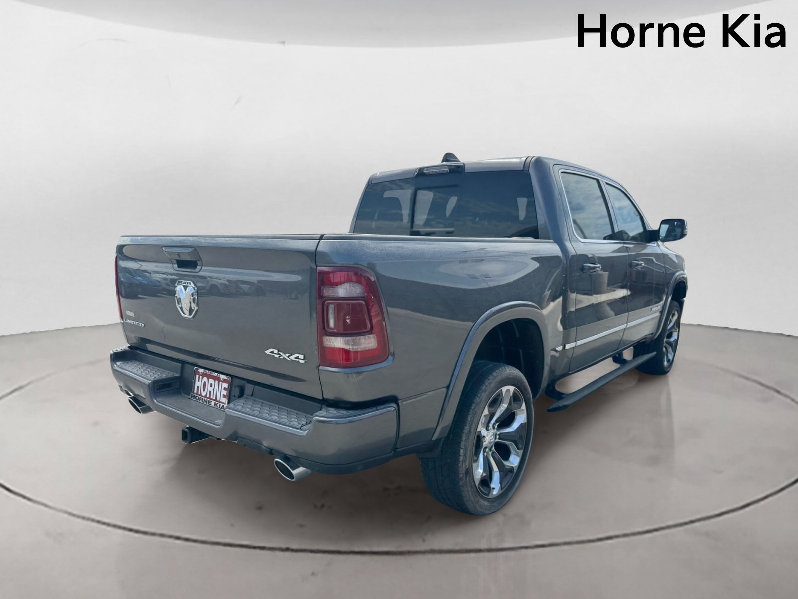 Used 2023 RAM 1500 Limited AWD/4WD image 4