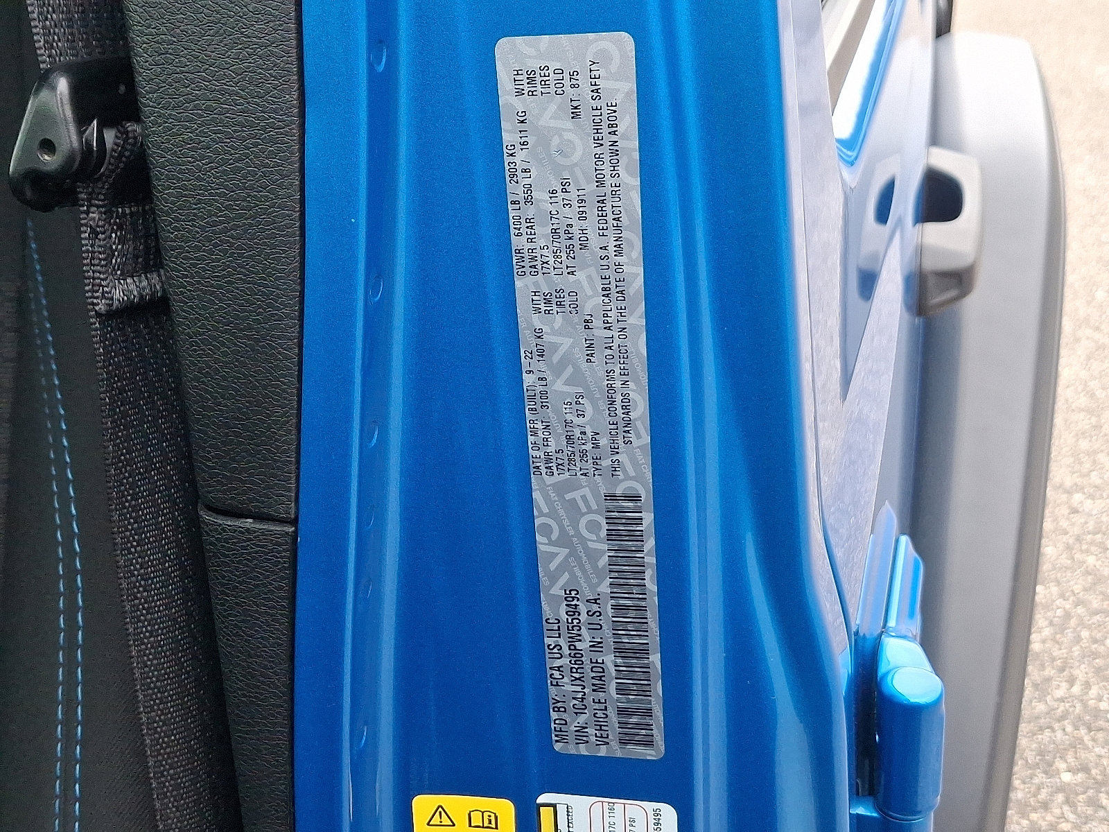 Used 2023 Jeep Wrangler Unlimited Rubicon 4xe w/ Safety Group image 28