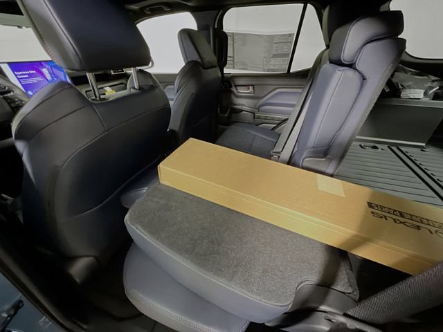 New 2026 Toyota 4Runner Platinum AWD/4WD image 26