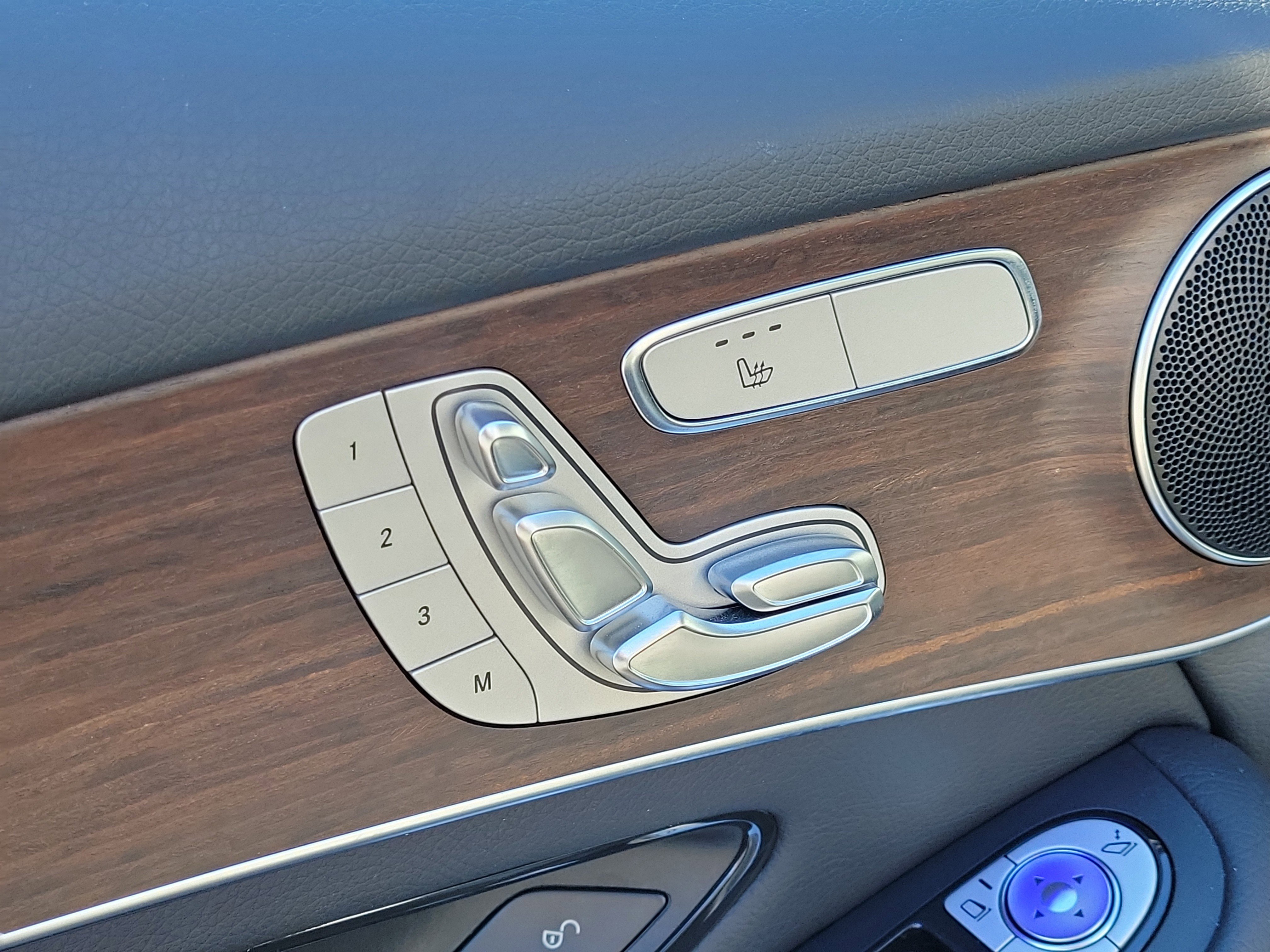 Used 2022 Mercedes-Benz GLC 300 4MATIC image 19