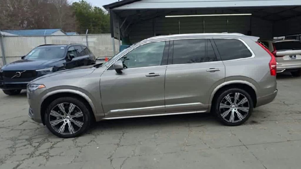 Used 2022 Volvo XC90 T6 Inscription w/ Advanced Package image 7