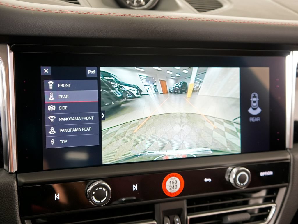 Certified 2026 Porsche Macan S AWD/4WD image 32