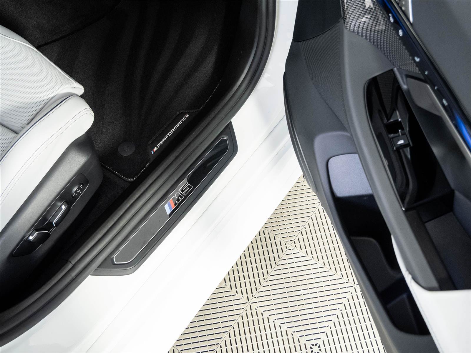 Used 2026 BMW M5 Touring w/ M Driver's Package AWD/4WD image 24