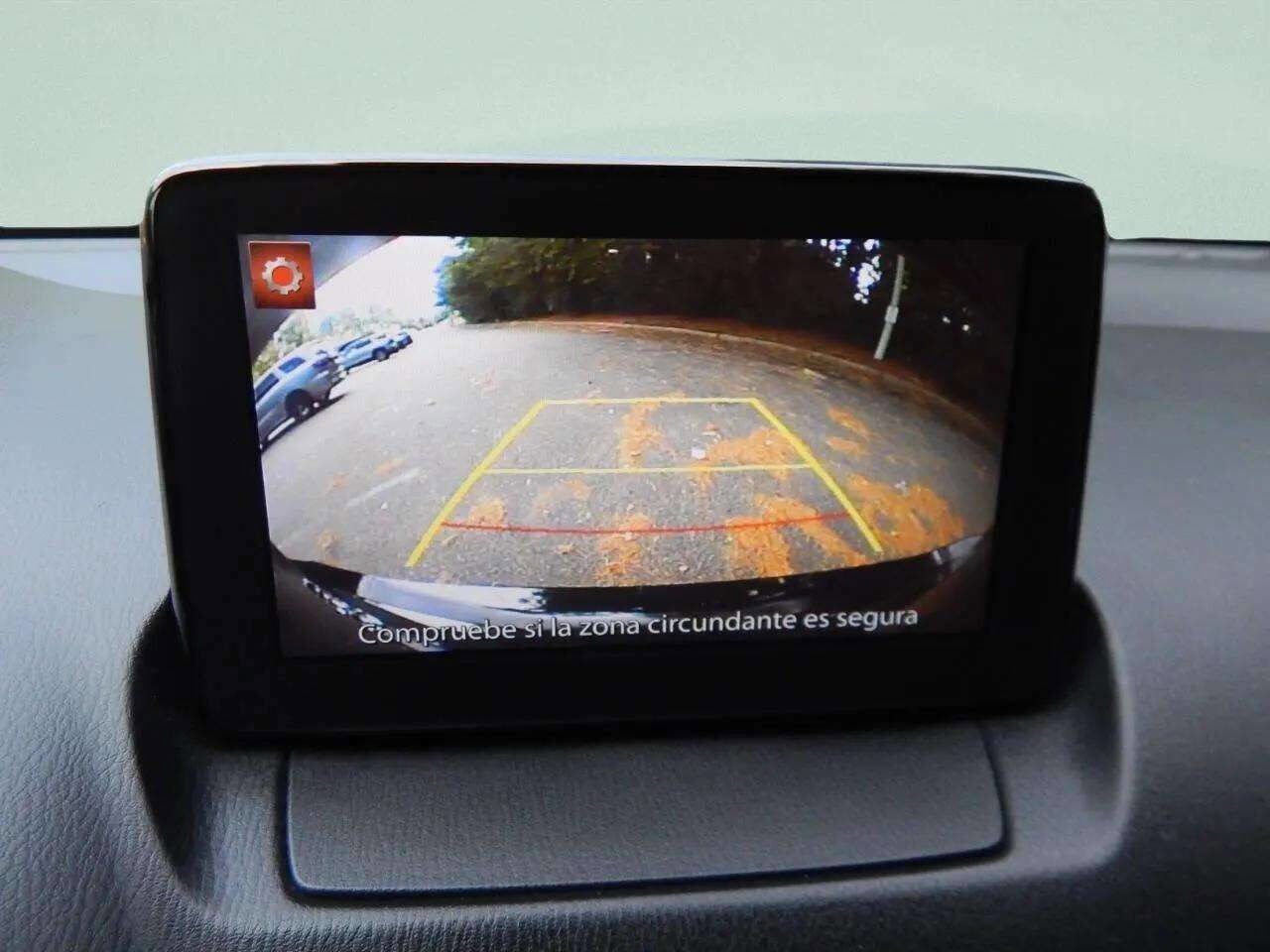 Used 2019 Toyota Yaris XLE image 22