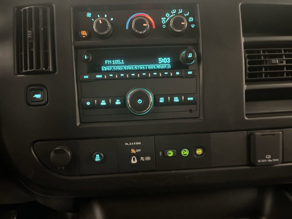 Used 2024 Chevrolet Express 2500 image 10