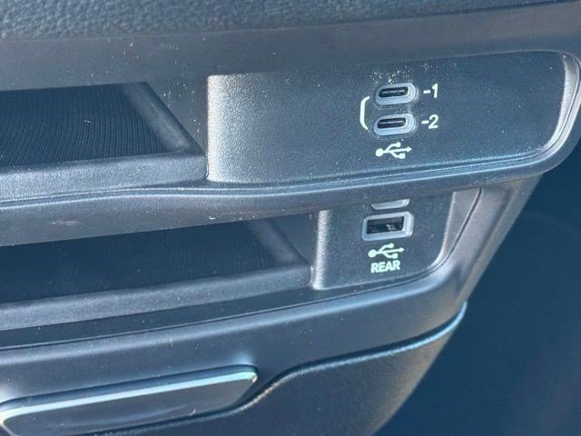 New 2026 Chrysler Pacifica Select image 23