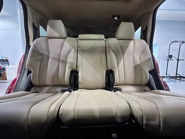 Used 2024 Acura MDX SH-AWD w/ Advance Package image 30