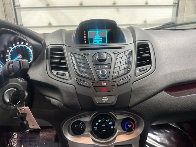 Used 2014 Ford Fiesta SE image 20