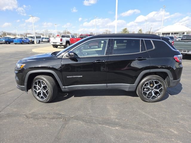 Used 2026 Jeep Compass Limited image 22