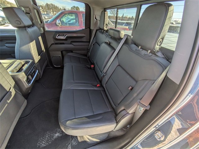 Used 2024 GMC Sierra 1500 SLT w/ SLT Convenience Package image 17
