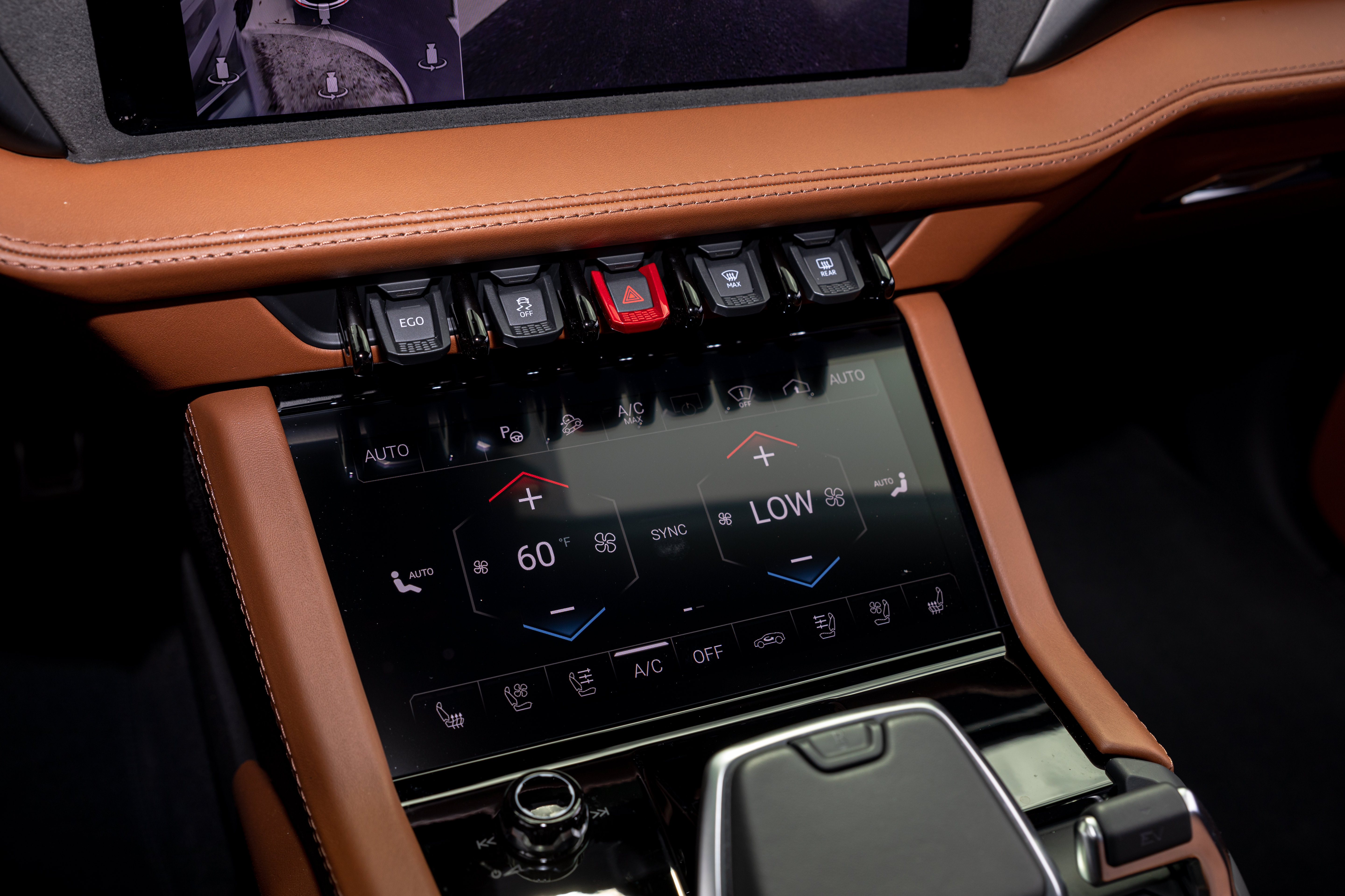 Used 2025 Lamborghini Urus Performante AWD/4WD image 16