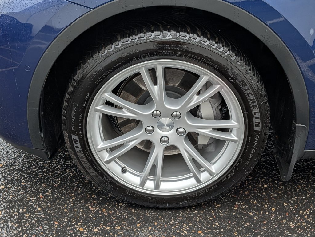 Used 2022 Tesla Model Y Long Range AWD/4WD image 13