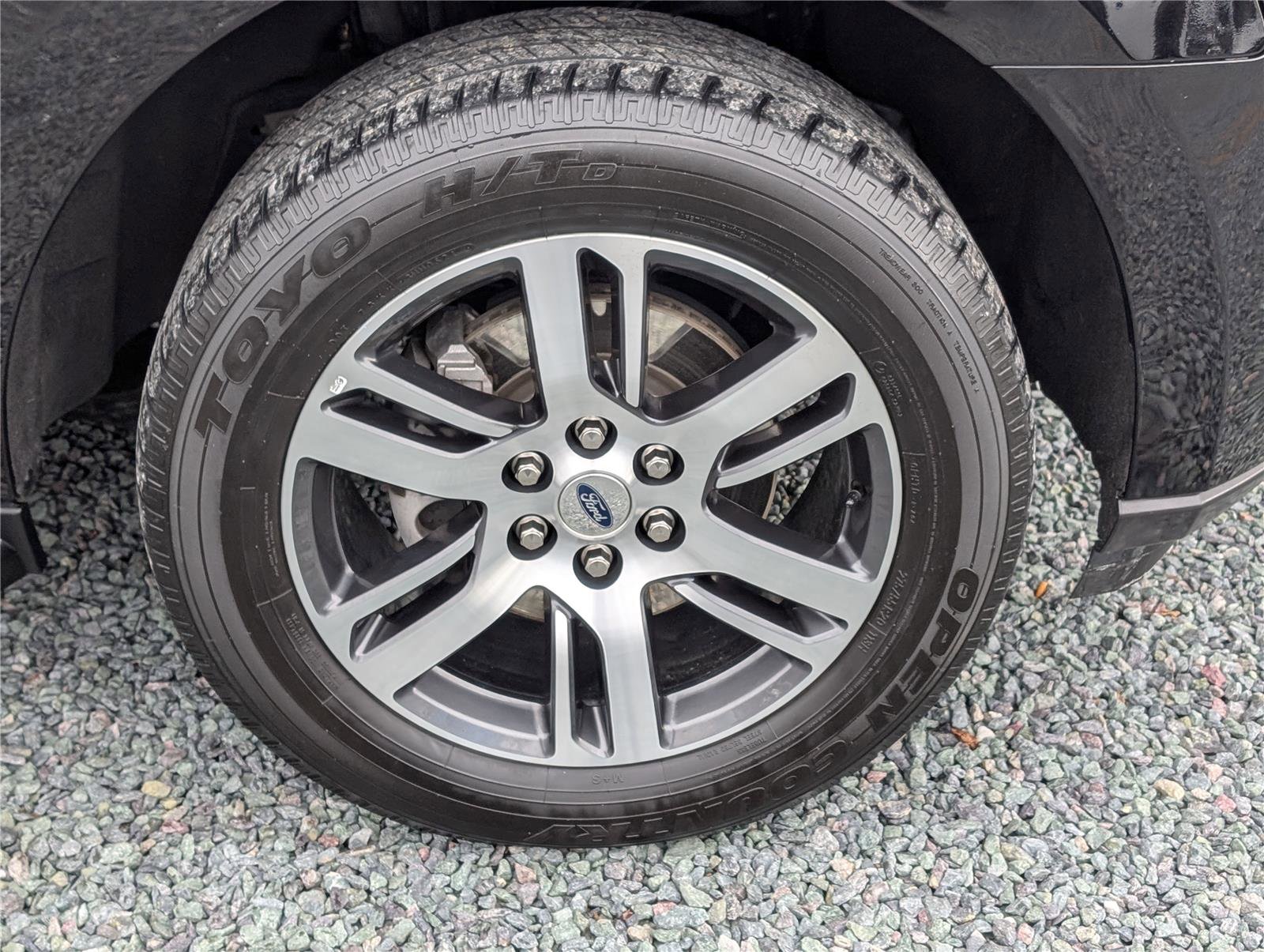 Used 2024 Ford Expedition Limited image 9