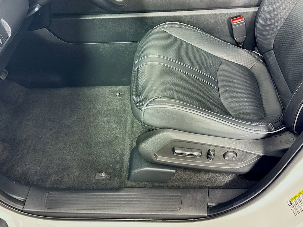 Certified 2023 Honda Pilot Elite image 18