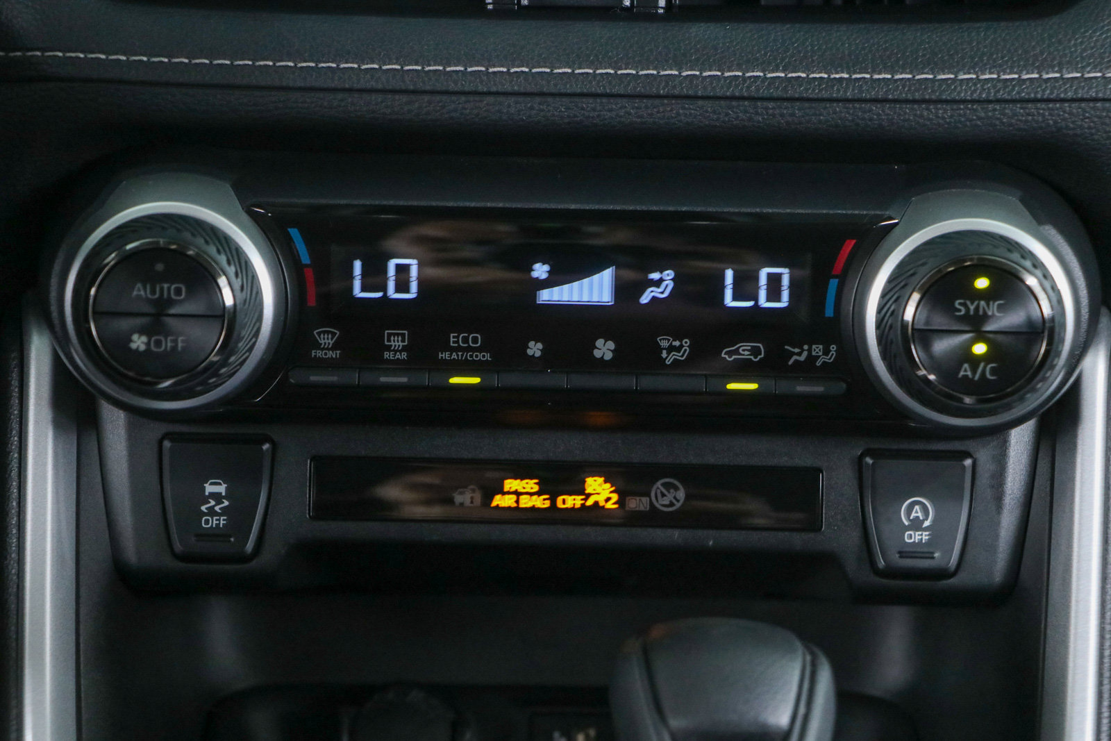 Used 2024 Toyota RAV4 XLE FWD image 20