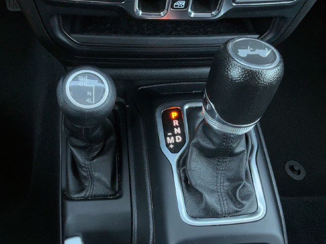 Used 2023 Jeep Wrangler Unlimited Sport AWD/4WD image 21