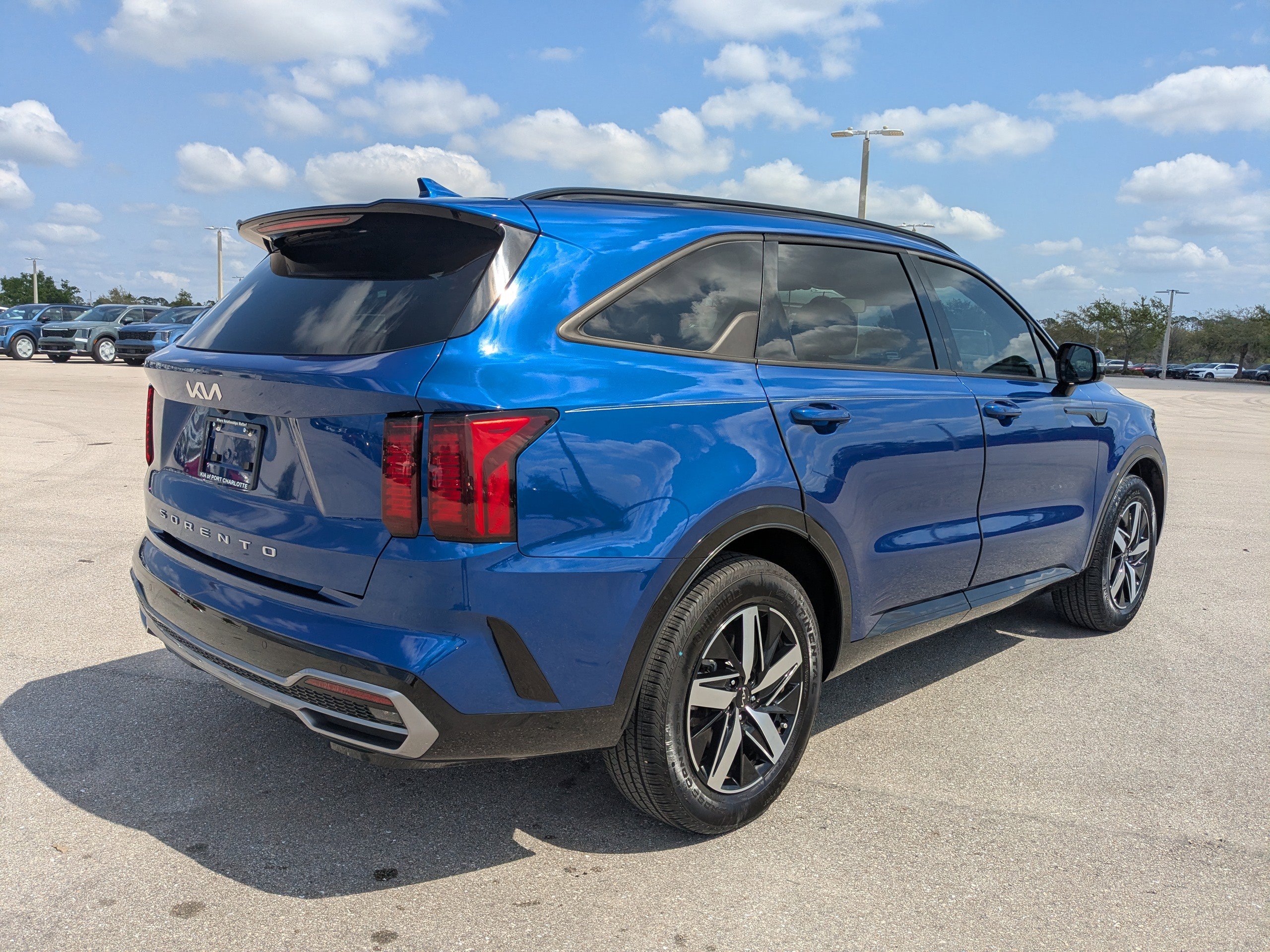 Certified 2022 Kia Sorento S image 5